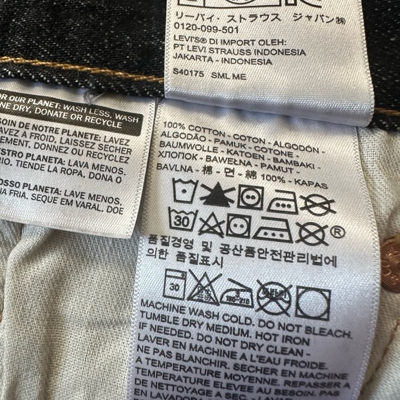 LEVIS 501- 32x32 button fly 100% cotton dark blue/rigid. - Picture 7 of 8